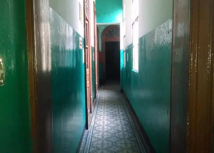 La Colonial Hostel